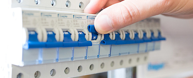 Schalt­schrank­bau bei Schnaar & Schnaar Elektroinstallationen GmbH in Bremen