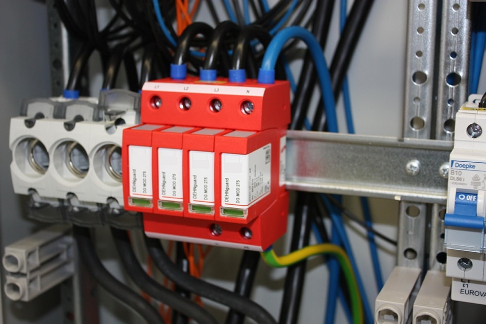U berspannungsschutz bei Schnaar & Schnaar Elektroinstallationen GmbH in Bremen